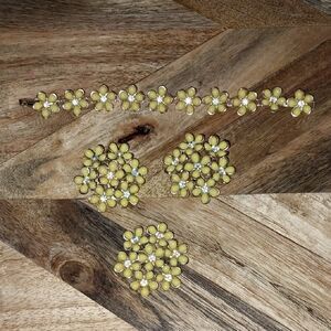 60s Yellow Daisy with Rhinestones 4 Piece Jewelry Set